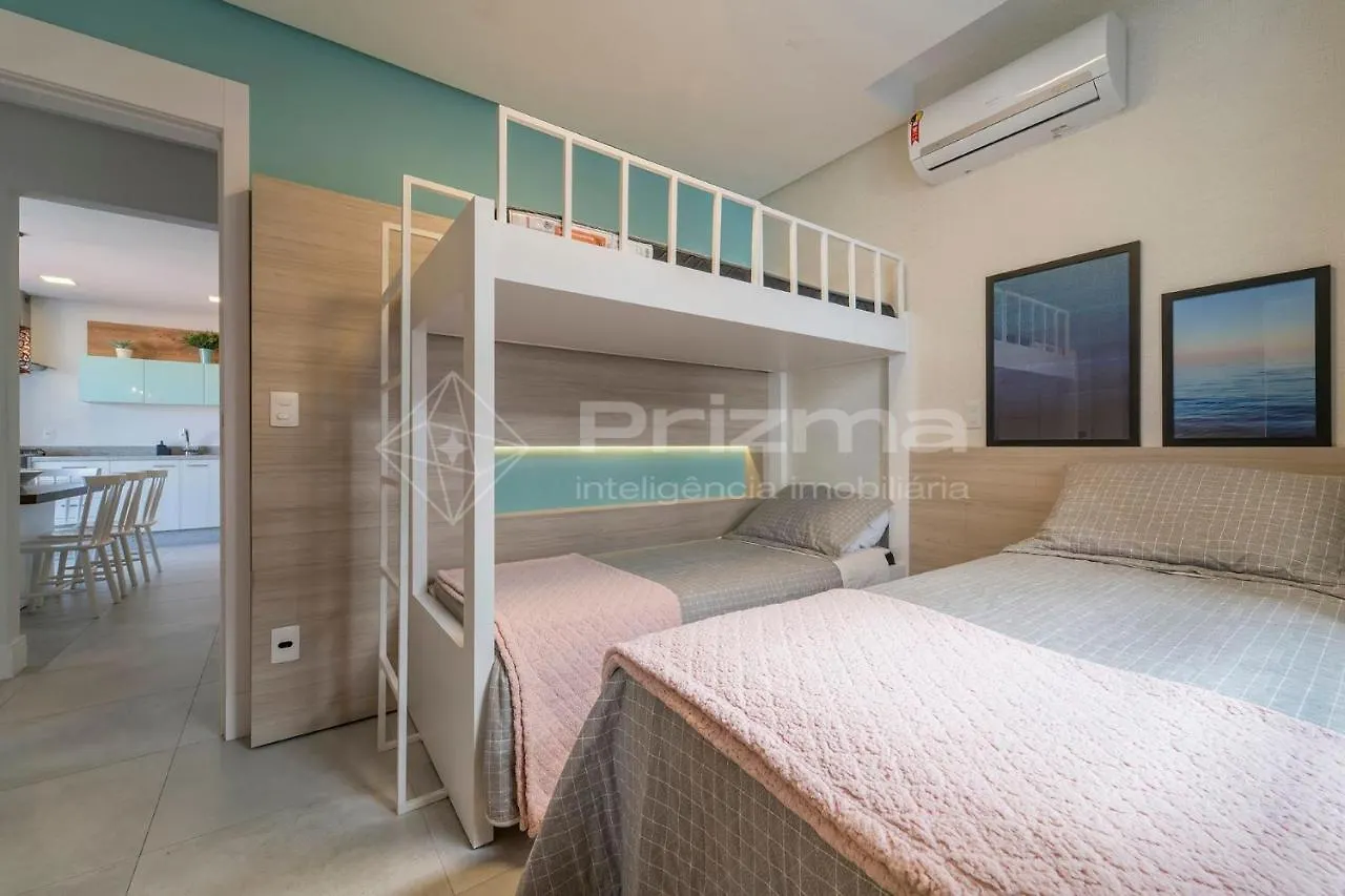 Pm 205: Luxury Rooftop Apartment in Bombinhas Beach