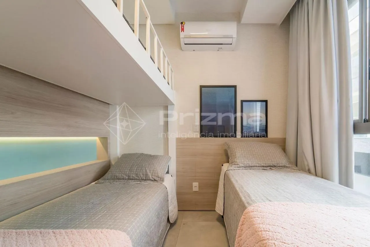 Pm 205: Luxury Rooftop Apartment in Bombinhas Beach