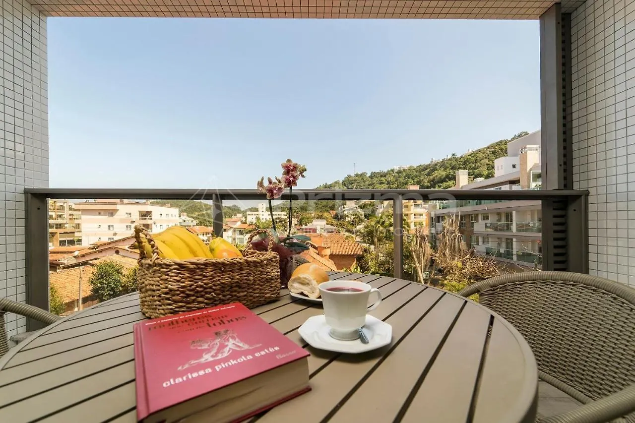 Pm 205: Luxury Rooftop Apartment in Bombinhas Beach