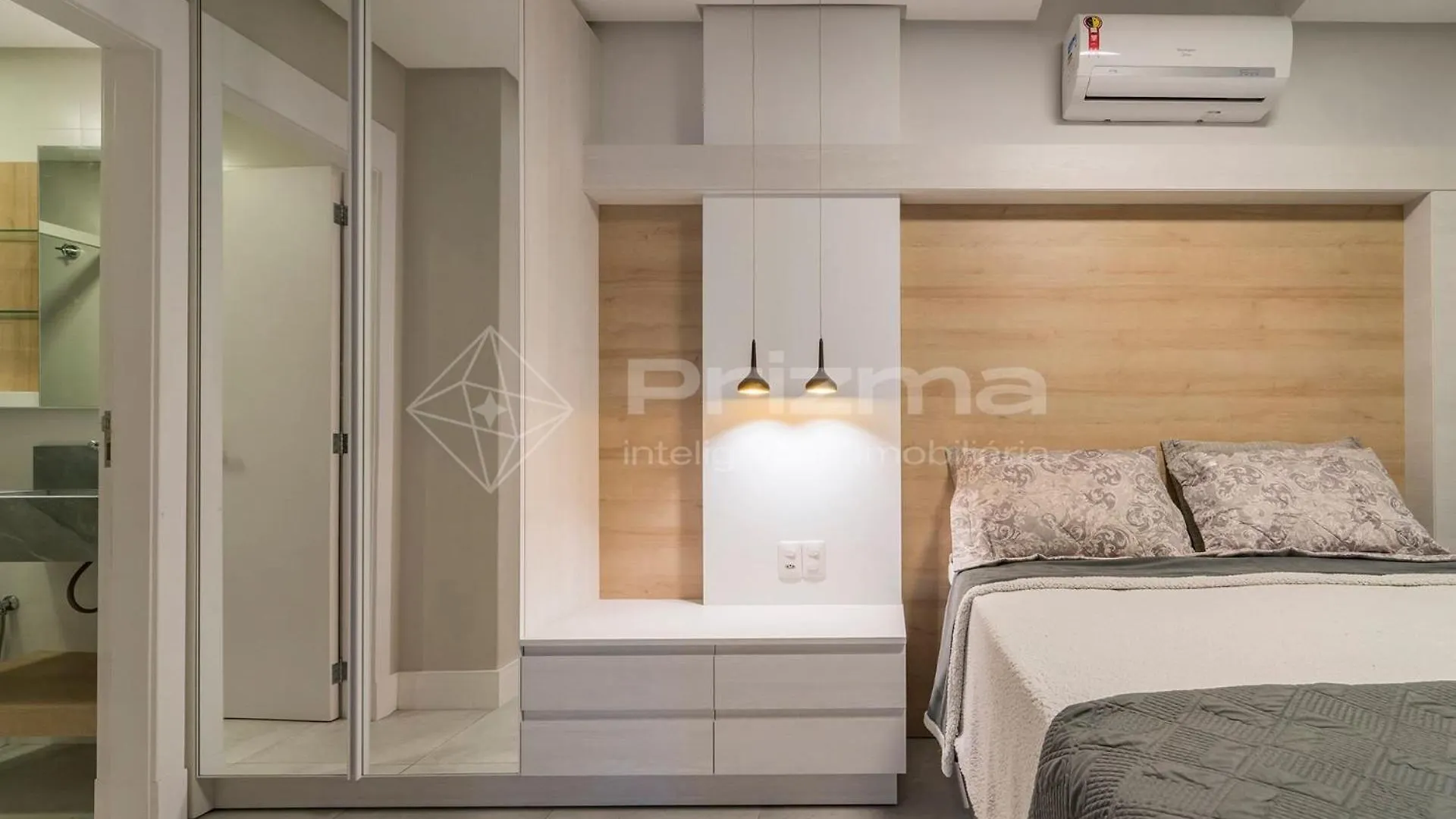 Pm 205: Luxury Rooftop Apartment in Bombinhas Beach